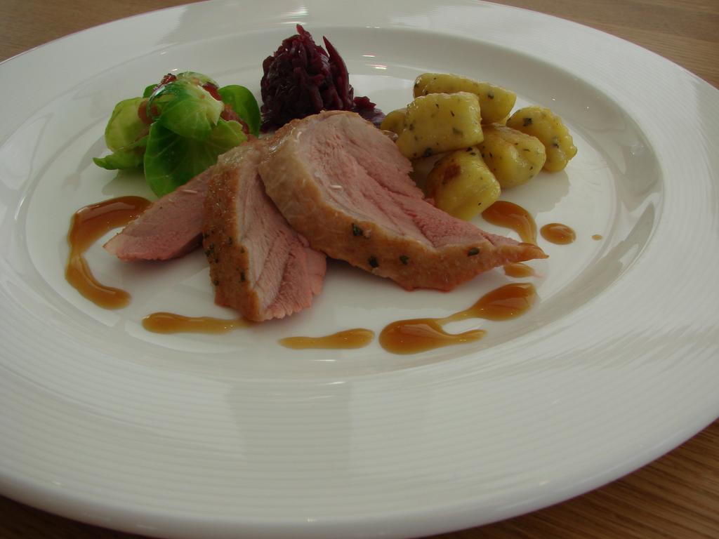 Hotel Restaurant Flaschen Albinen Esterno foto